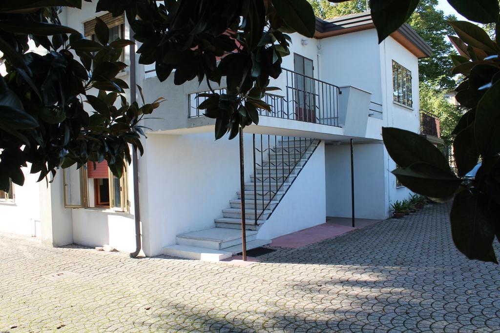 Appartamento Le Magnolie Местре Стая снимка