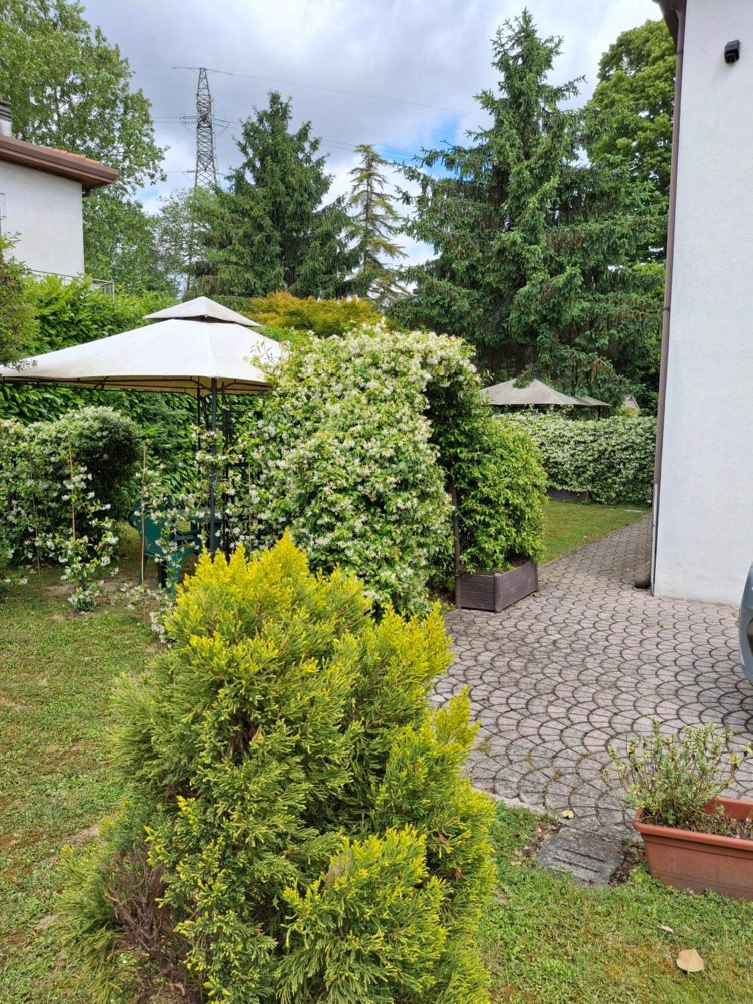 Appartamento Le Magnolie Местре Екстериор снимка