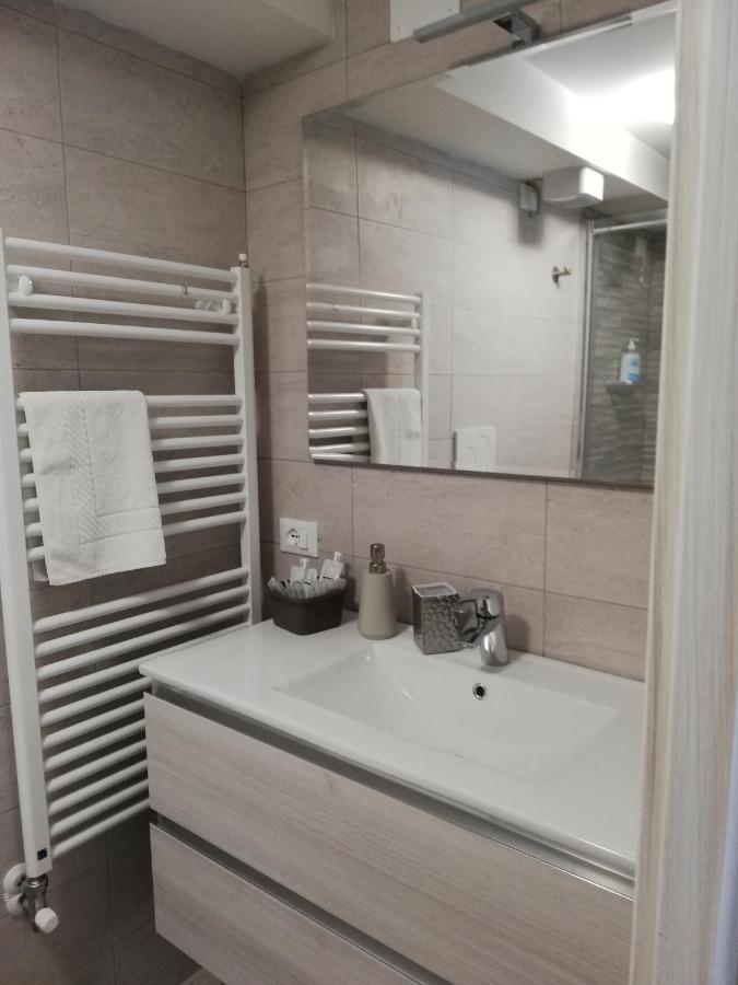 Appartamento Le Magnolie Местре Екстериор снимка